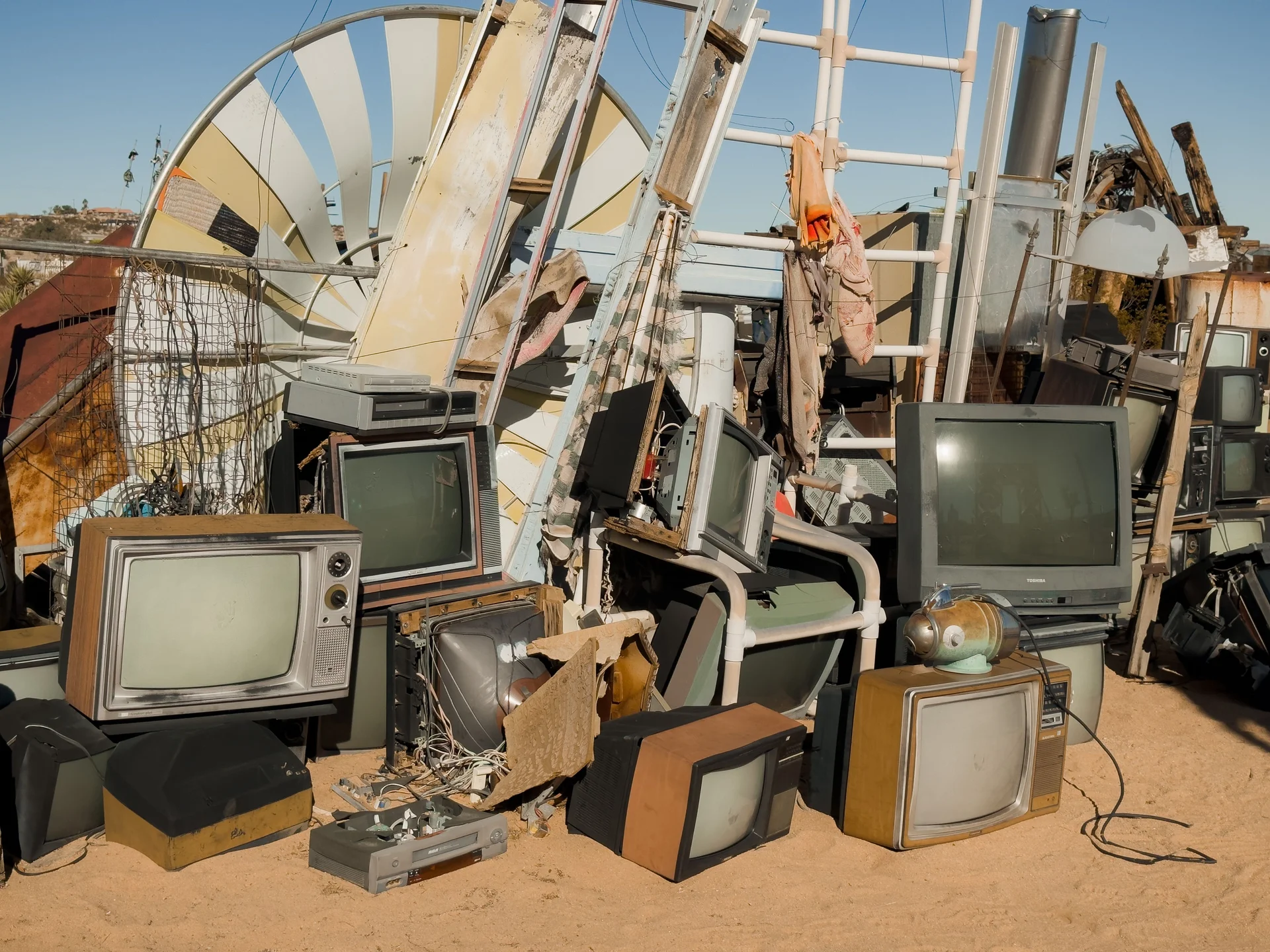 E-Waste Management in UAE Recycling, Collection & Disposal